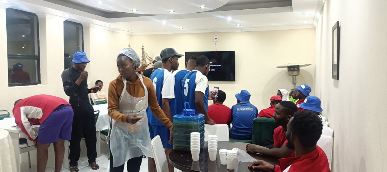 Sports nutrition and team dining